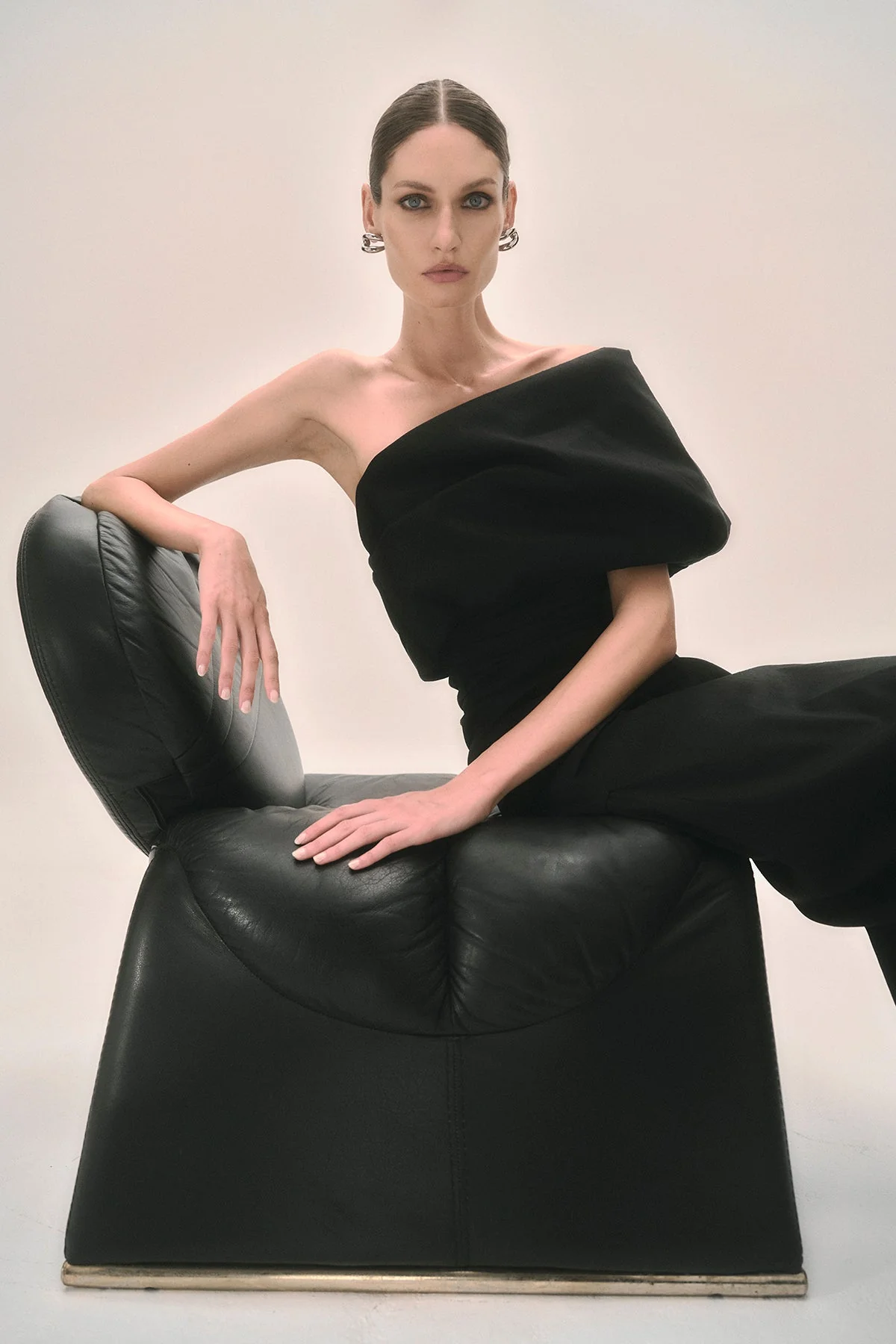 Kat Gown - Image 2